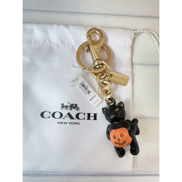 NWT COACH HALLOWEEN BLACK CAT WITH PUMPKIN KEY CHAIN/BAG CHARM CW480 - Picture 2 of 5